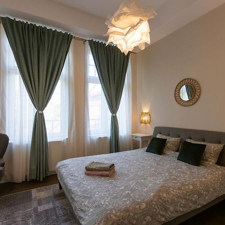 Central Charm - 2Br Apartment Тимишоара Экстерьер фото