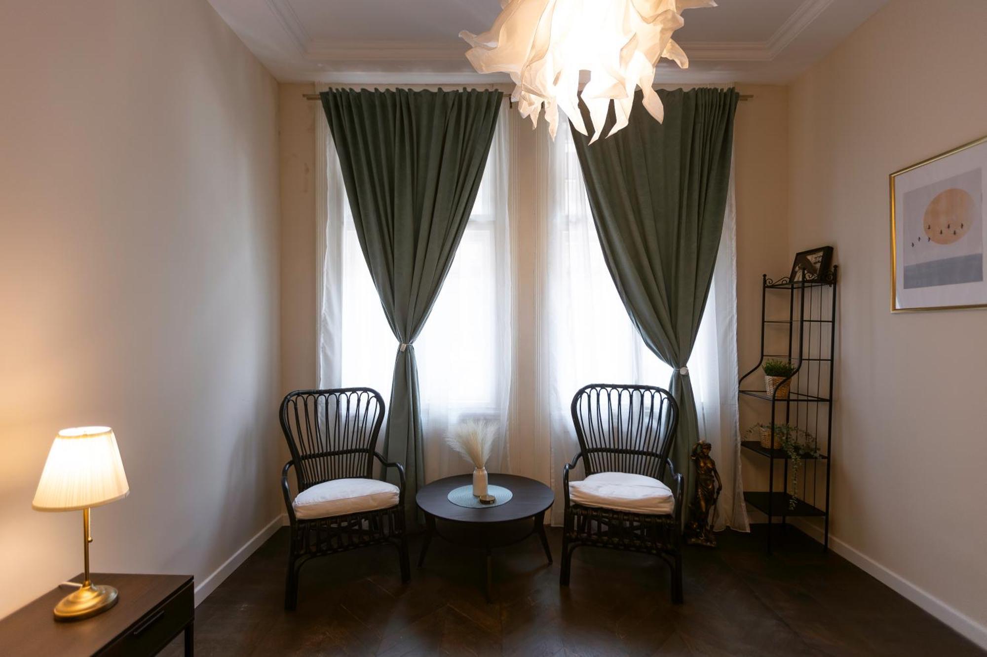 Central Charm - 2Br Apartment Тимишоара Экстерьер фото