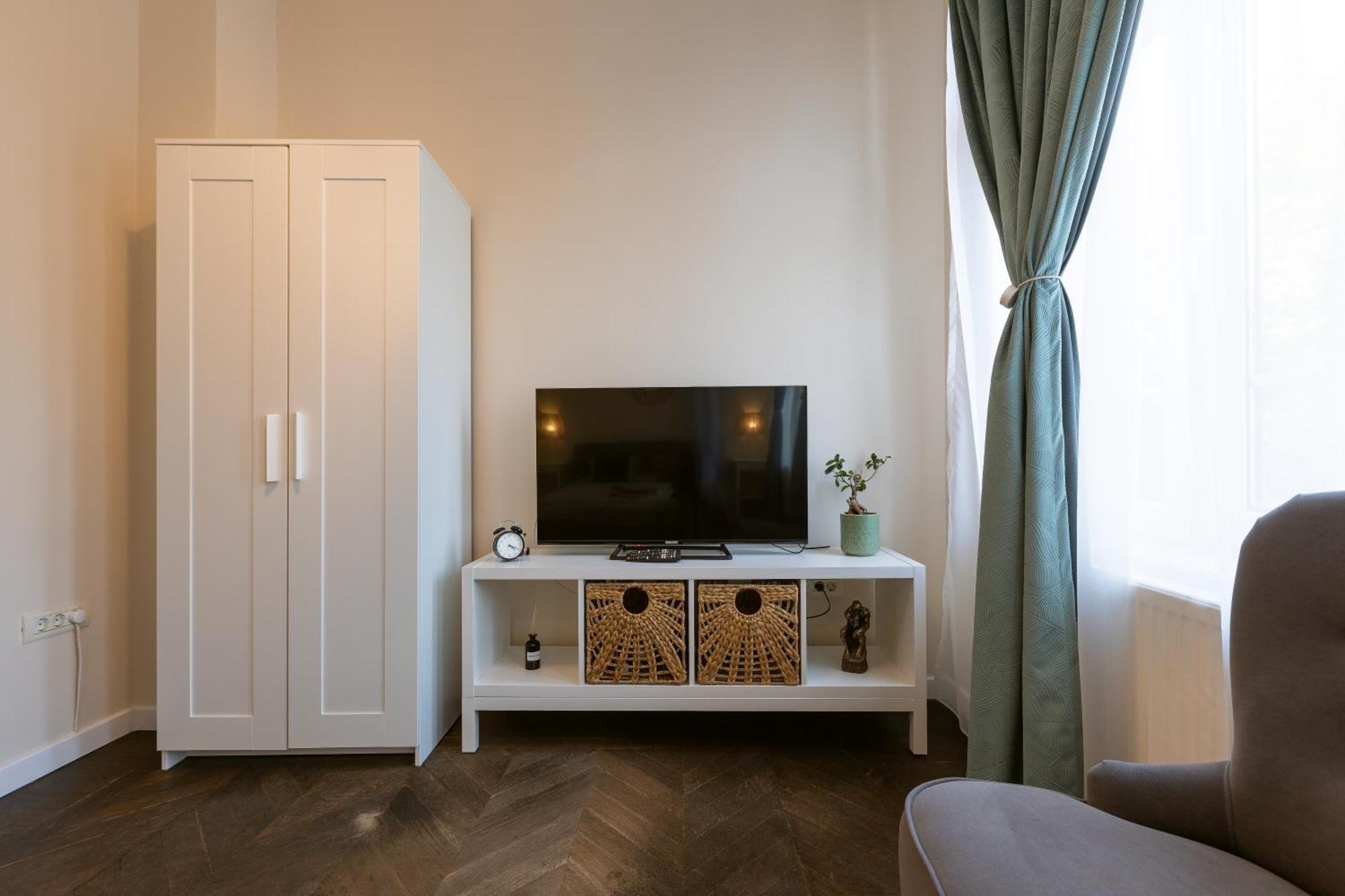 Central Charm - 2Br Apartment Тимишоара Экстерьер фото