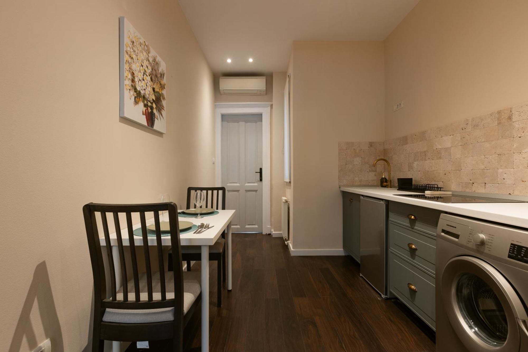 Central Charm - 2Br Apartment Тимишоара Экстерьер фото
