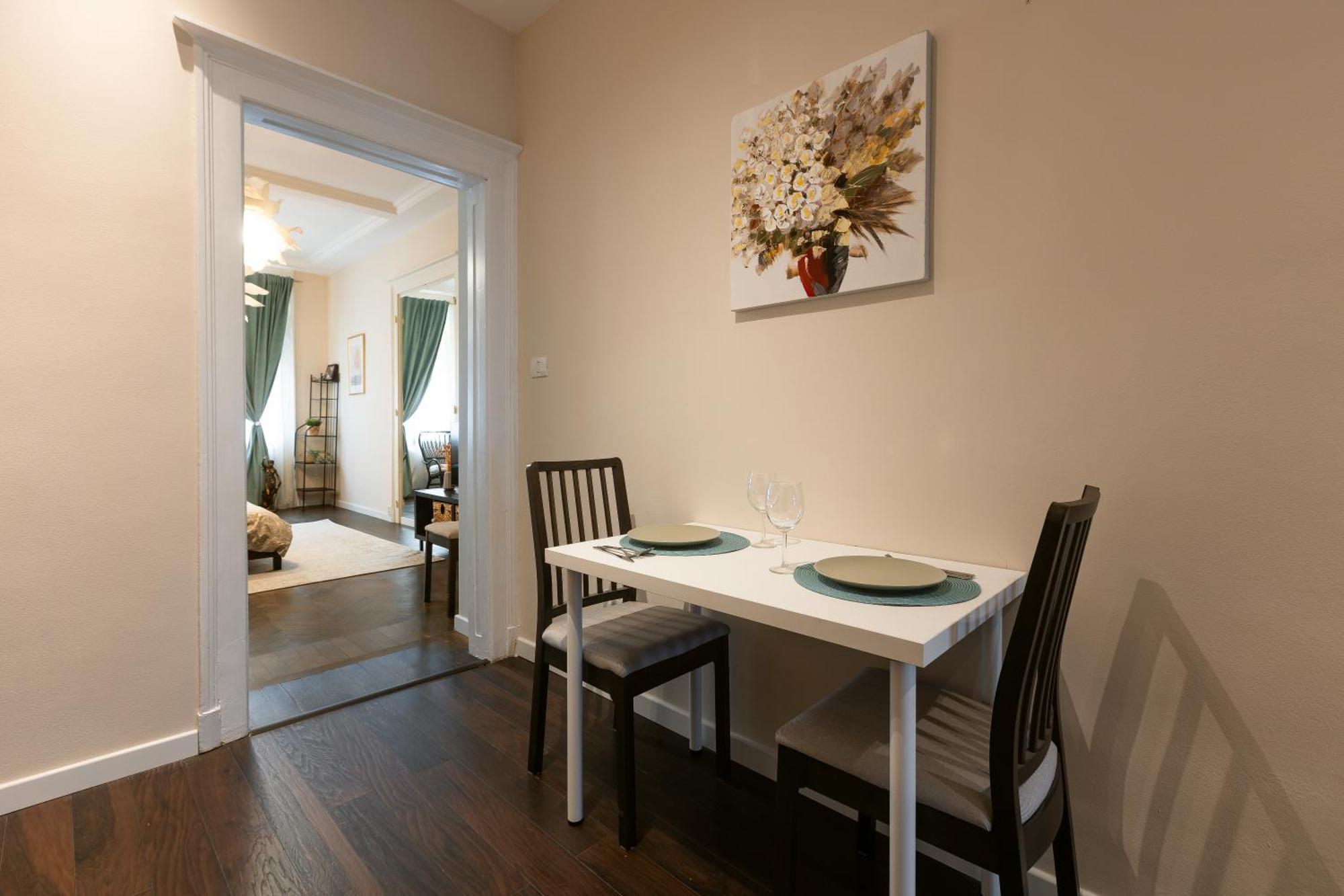 Central Charm - 2Br Apartment Тимишоара Экстерьер фото