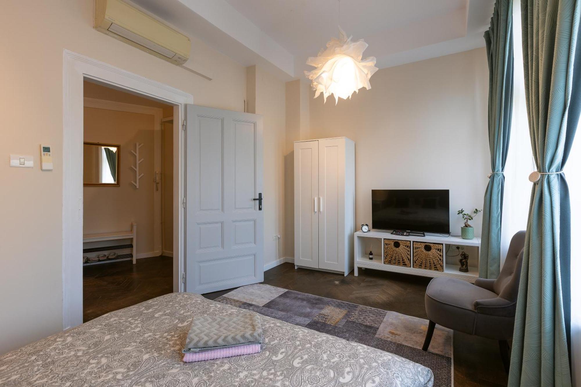 Central Charm - 2Br Apartment Тимишоара Экстерьер фото